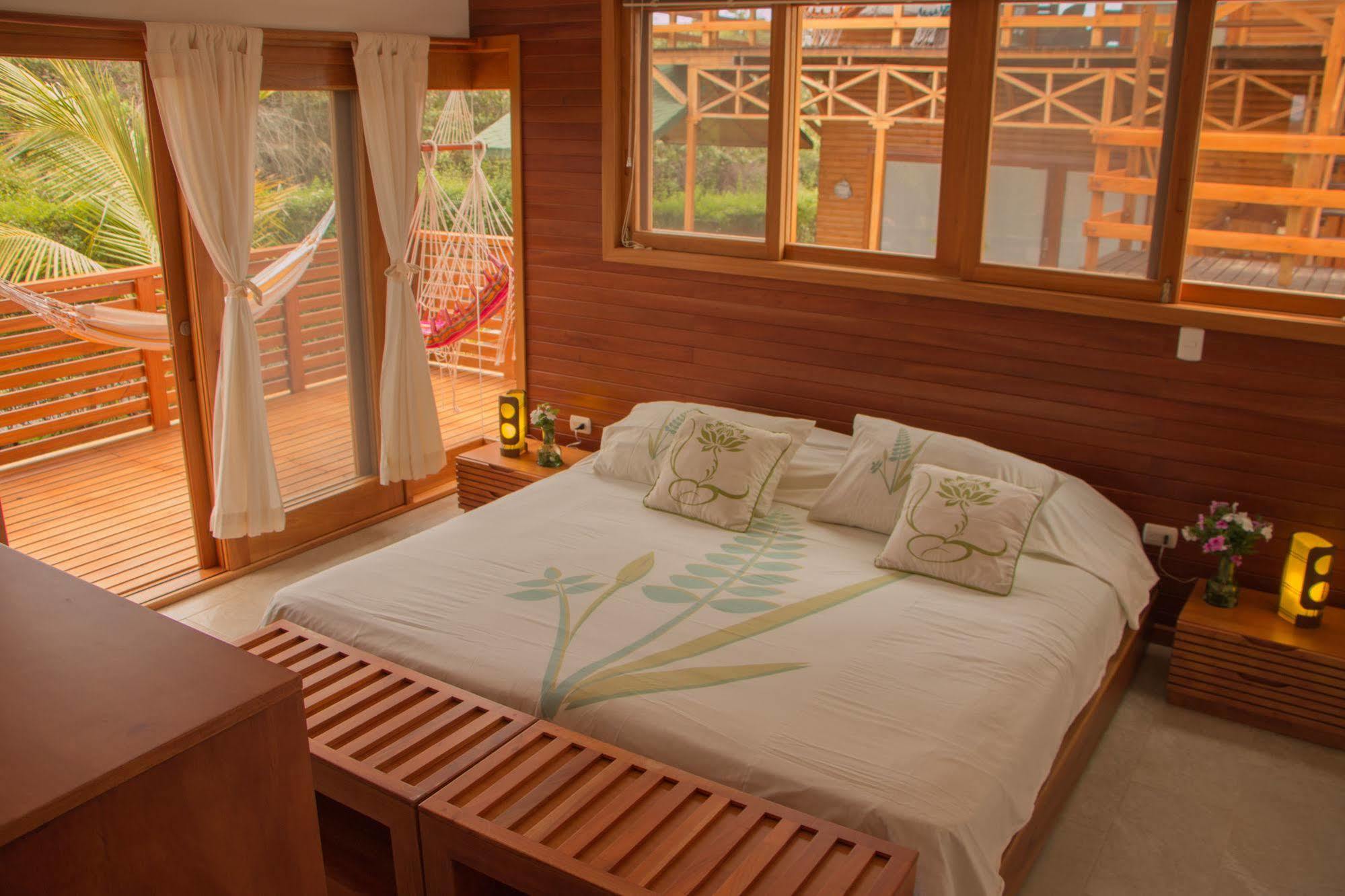 Chez Manany Galapagos Ecolodge Puerto Villamil Buitenkant foto